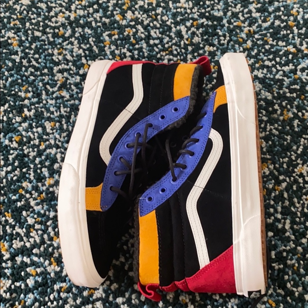 Men’s Vans Shoes.